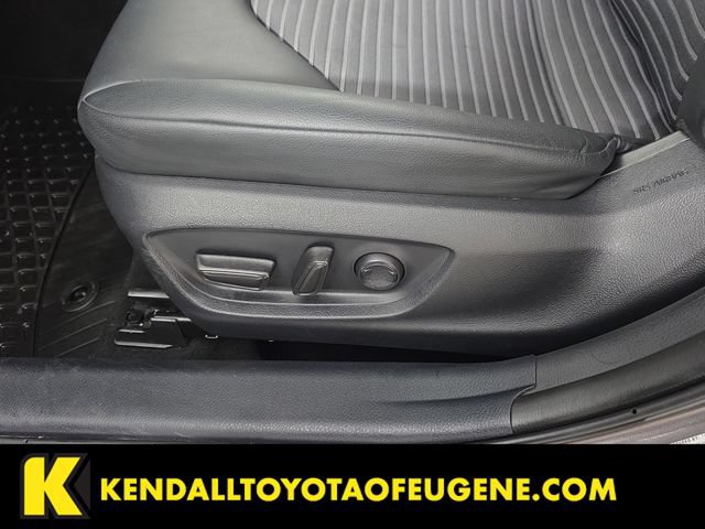 Used 2024 Toyota Camry SE FWD image 17