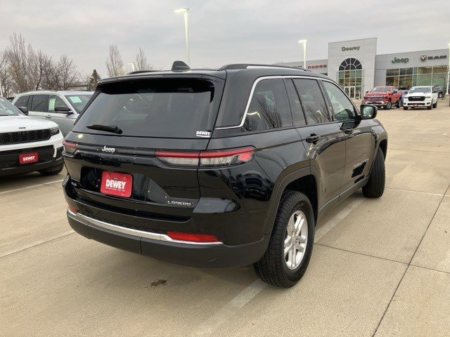 Certified 2023 Jeep Grand Cherokee Laredo w/ Luxury Tech Group I image 6