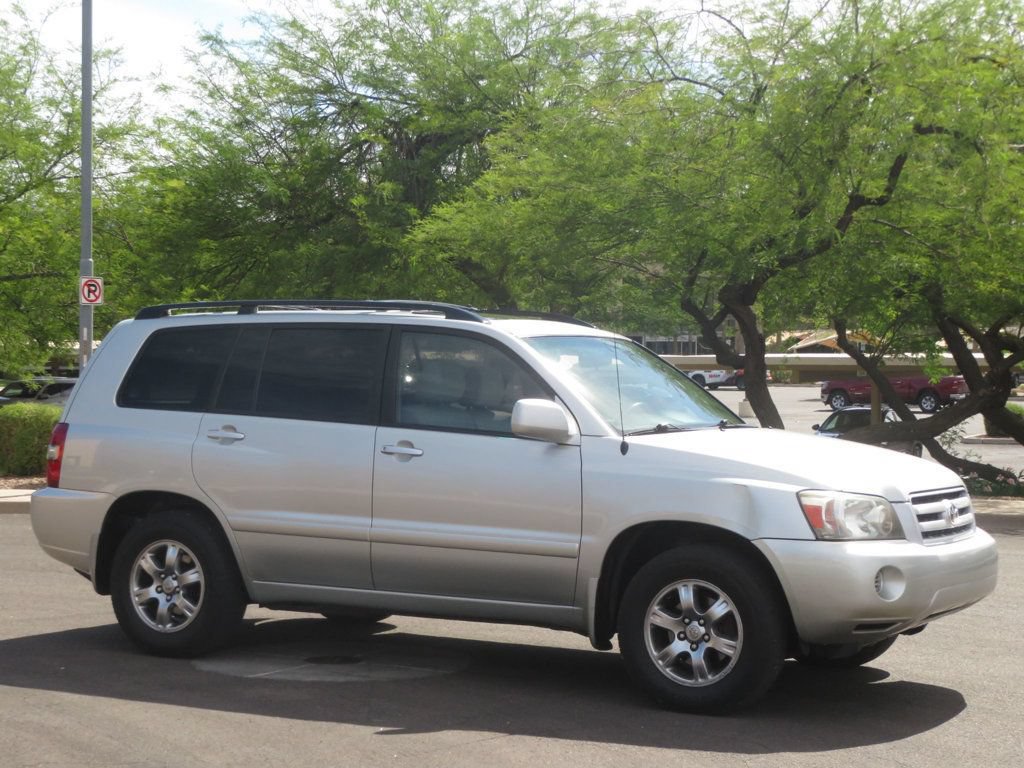 Used 2004 Toyota Highlander 4WD V6 image 4