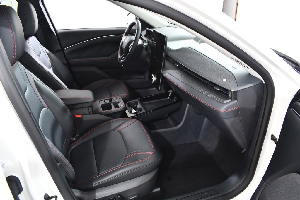 Used 2025 Ford Mustang Mach-E Premium w/ Sport Appearance Package image 10