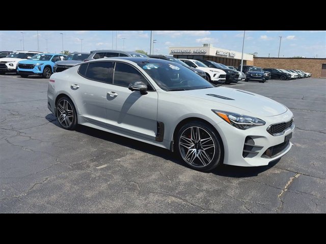 Used 2022 Kia Stinger GT2 AWD/4WD image 2
