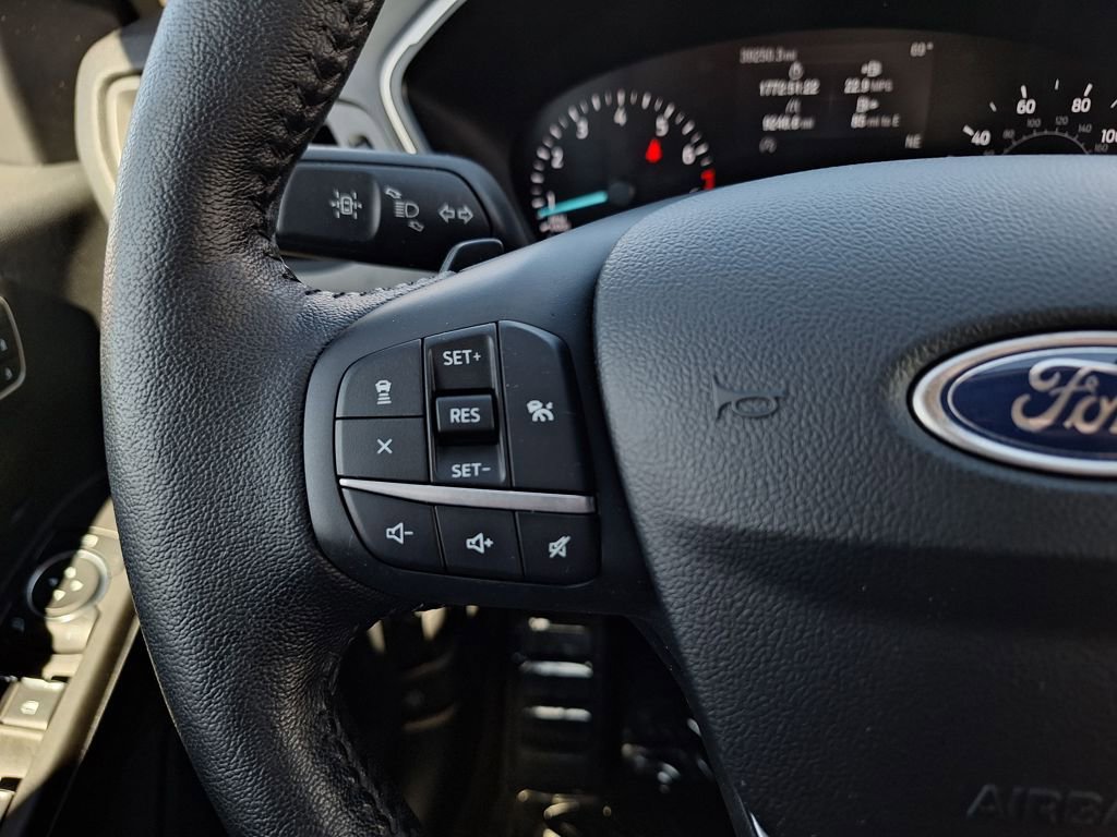 Used 2020 Ford Escape SEL image 16