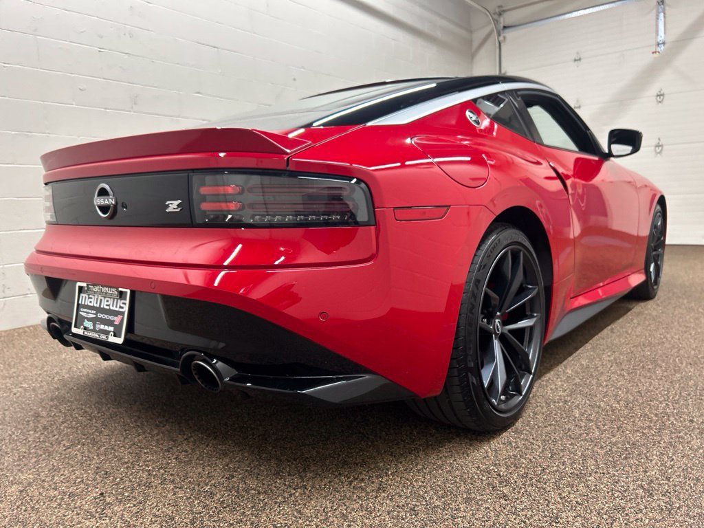 Used 2025 Nissan Z Performance w/ Floor Mat Package RWD image 2