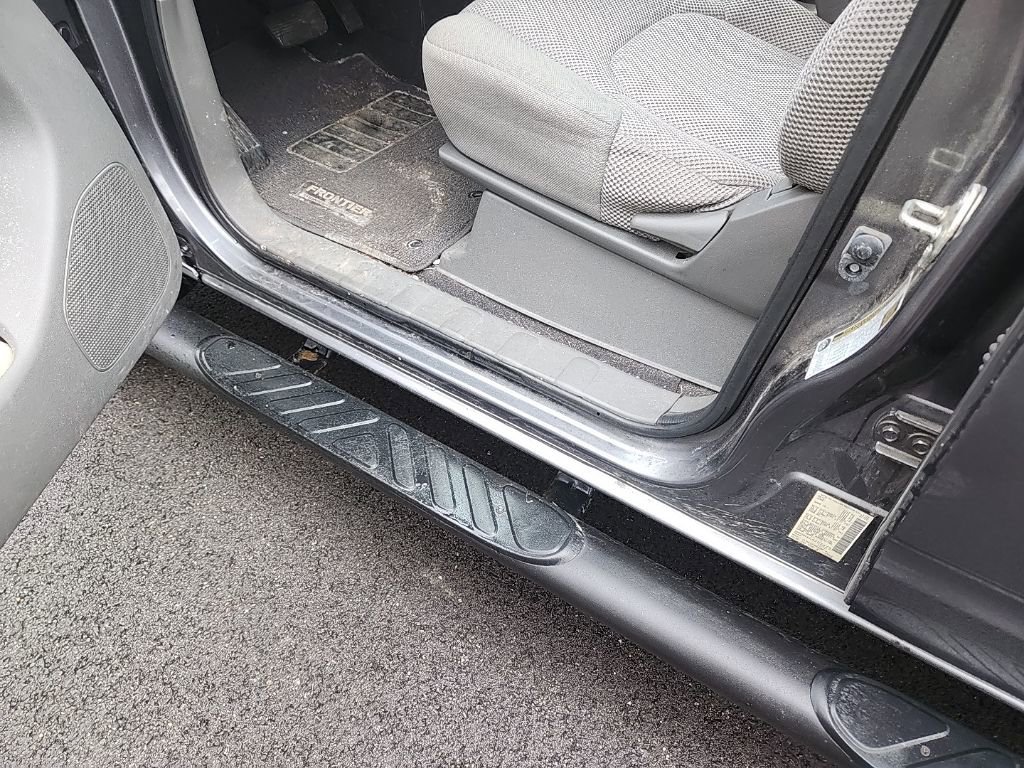 Used 2020 Nissan Frontier SV w/ Midnight Edition Floor Mats image 5