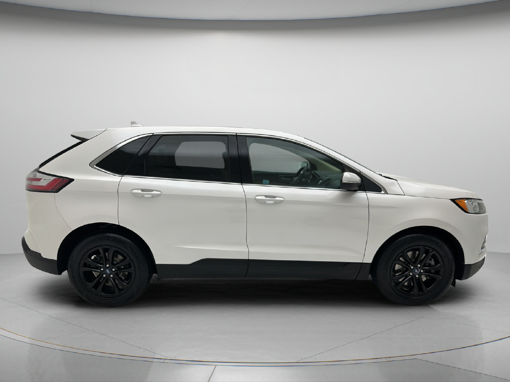 Used 2019 Ford Edge SEL w/ Equipment Group 201A AWD/4WD image 6