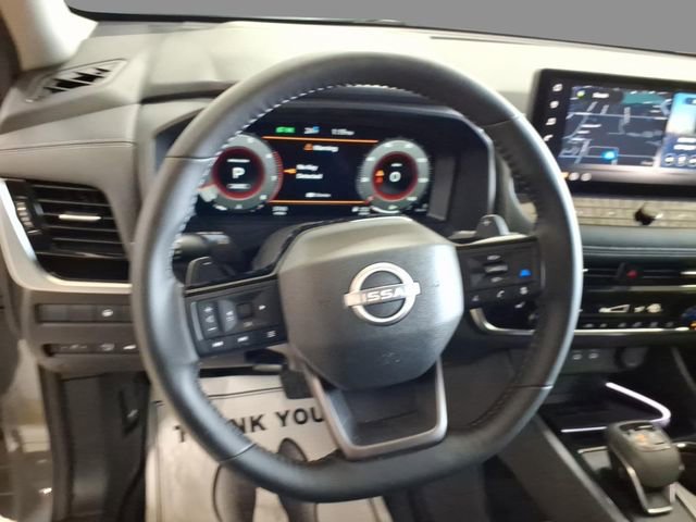 Used 2025 Nissan Rogue SL image 21