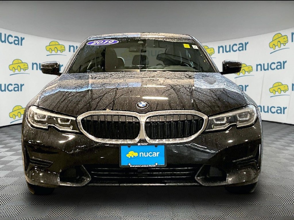 Used 2019 BMW 330i xDrive Sedan w/ Convenience Package AWD/4WD image 2