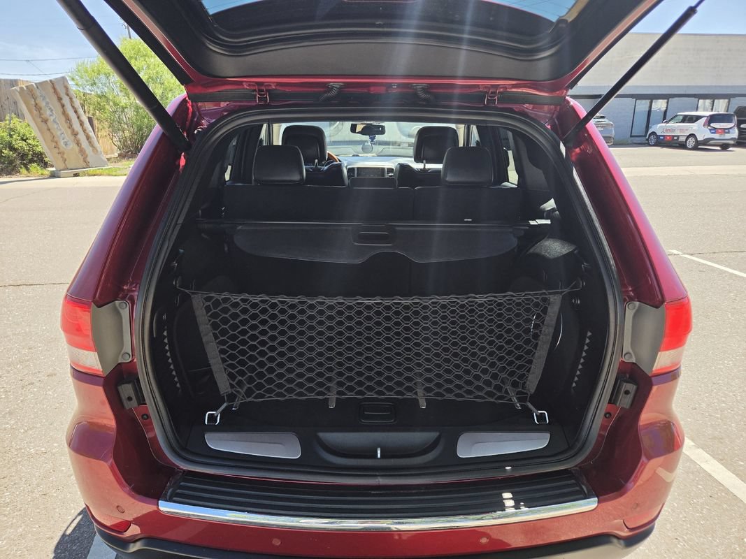 Used 2013 Jeep Grand Cherokee Overland AWD/4WD image 22