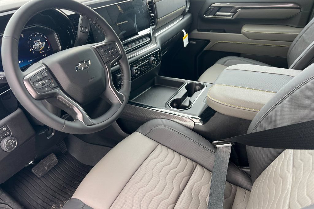New 2026 Chevrolet Silverado 2500 ZR2 w/ ZR2 Bison Edition AWD/4WD image 7