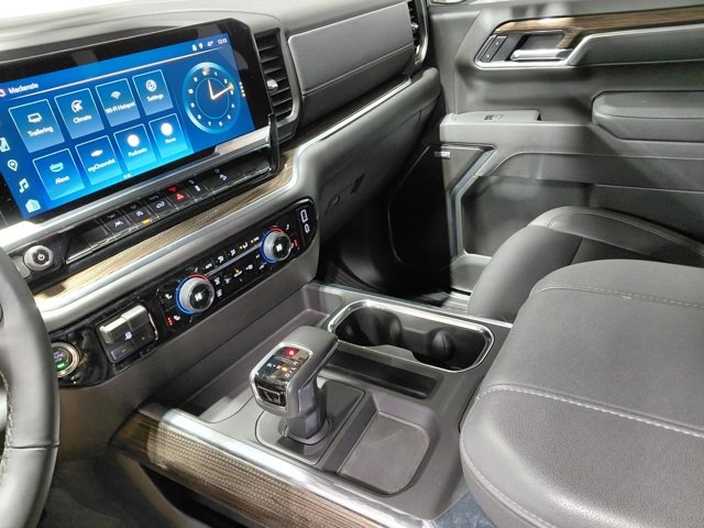 Used 2025 Chevrolet Silverado 1500 RST image 34