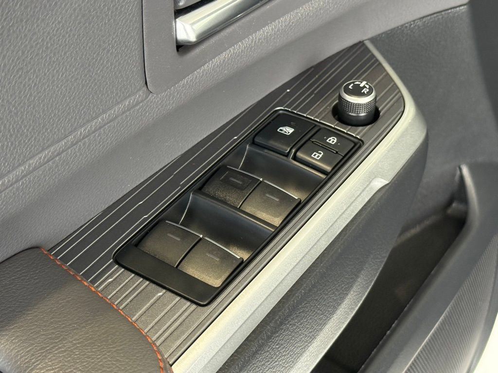 Certified 2021 Toyota Sienna XSE image 21