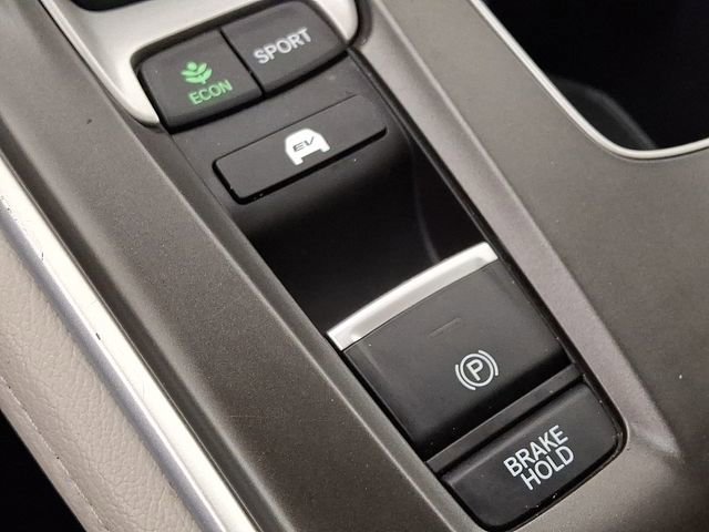 Used 2018 Honda Accord Touring image 25