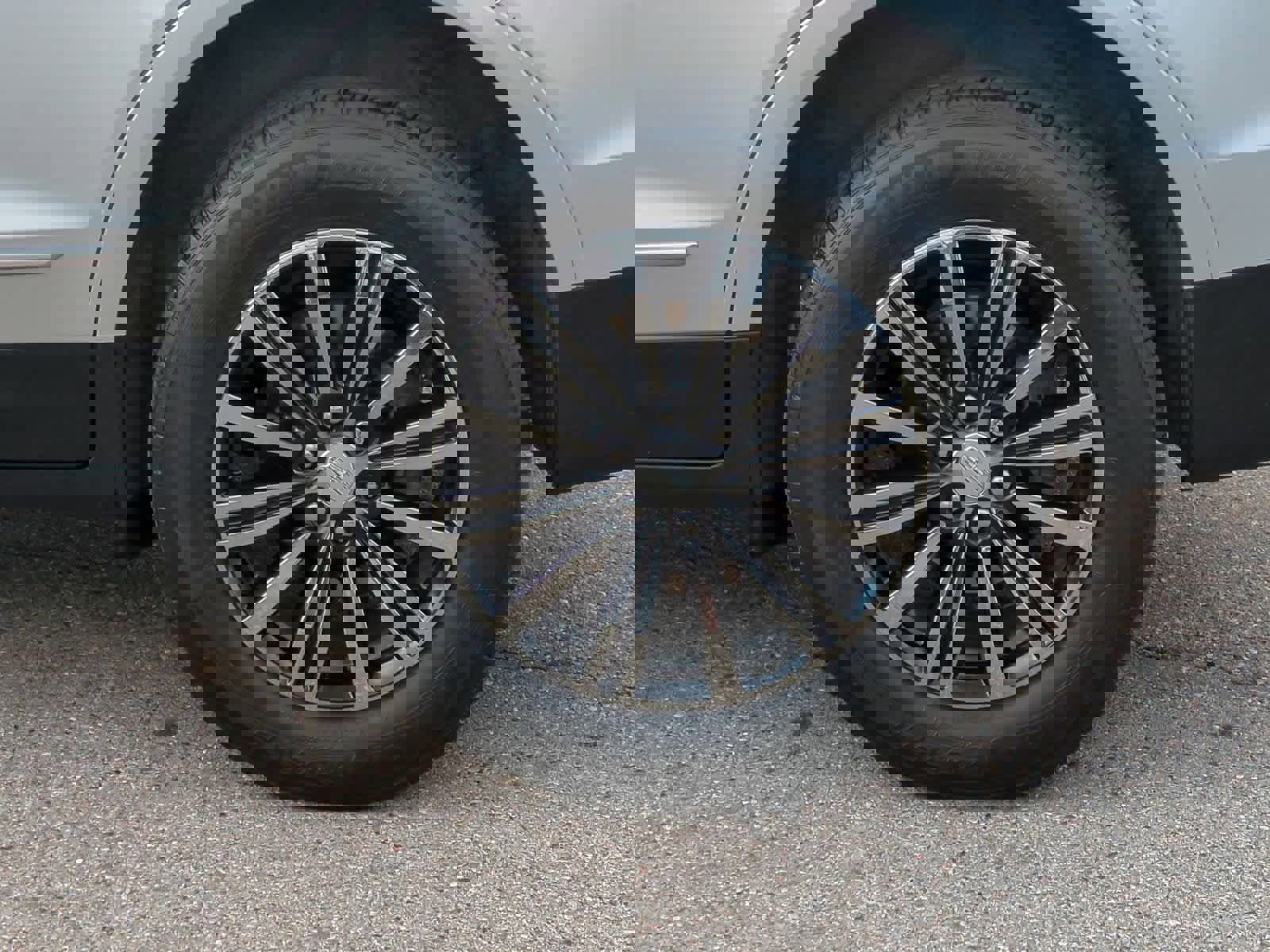 Used 2019 Cadillac XT5 Luxury image 14