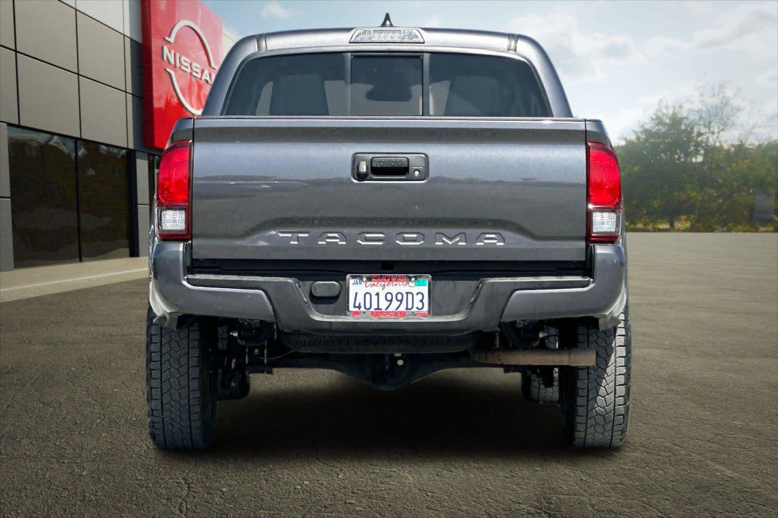 Used 2021 Toyota Tacoma SR w/ SR Convenience Package RWD image 2