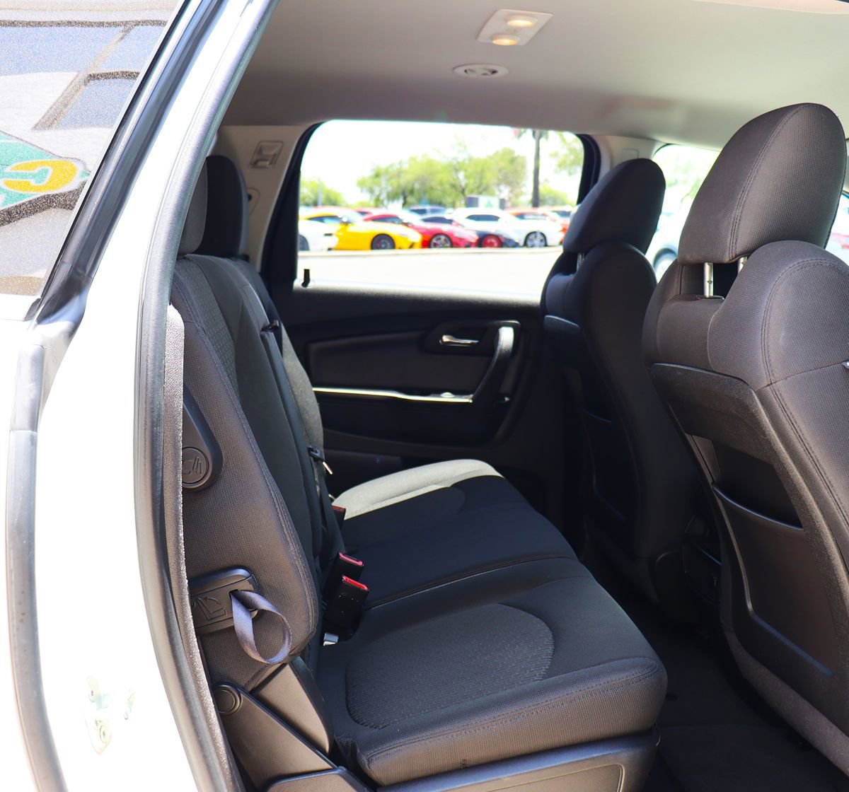 Used 2012 Chevrolet Traverse LT FWD image 27