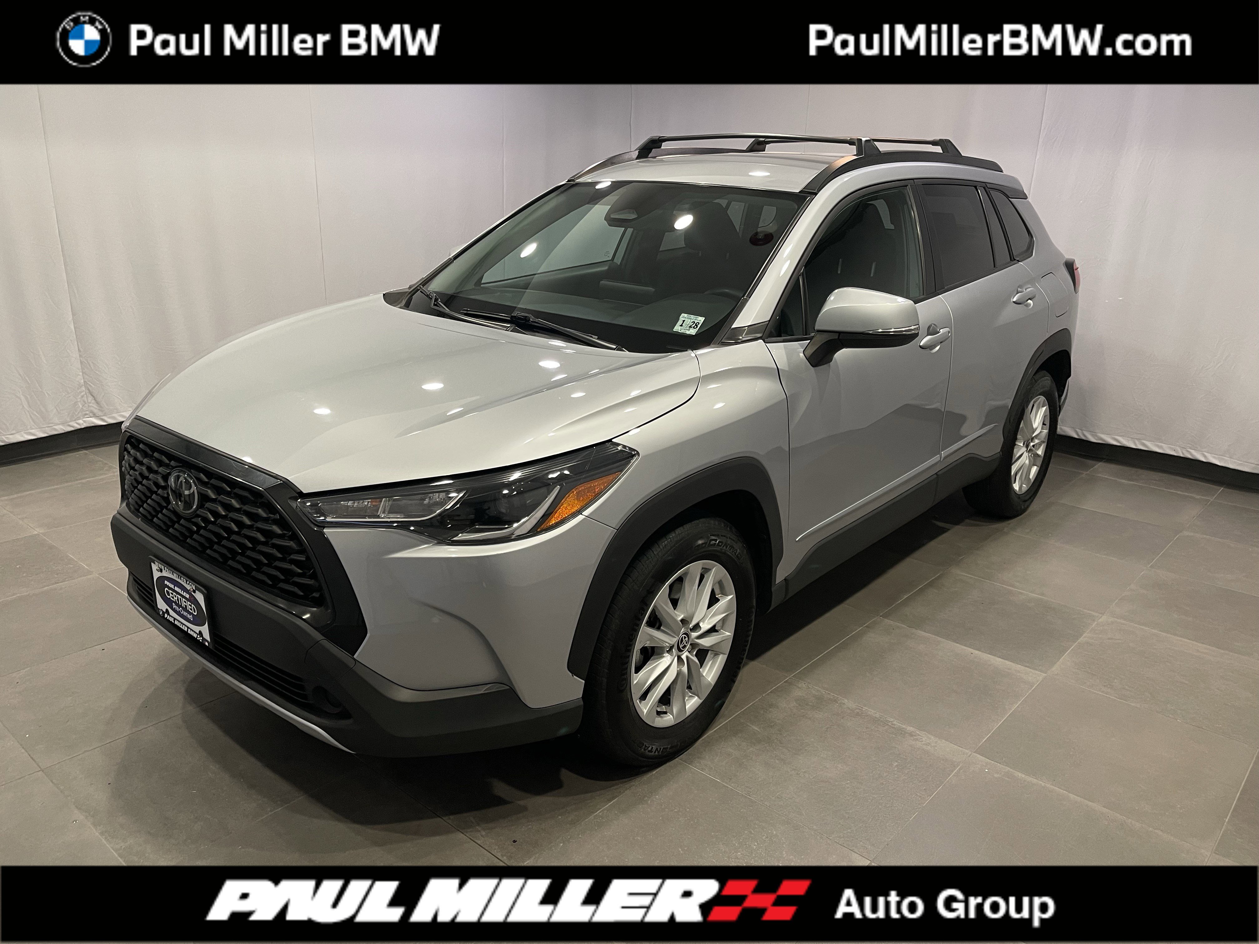 Used 2023 Toyota Corolla Cross LE AWD/4WD image 1