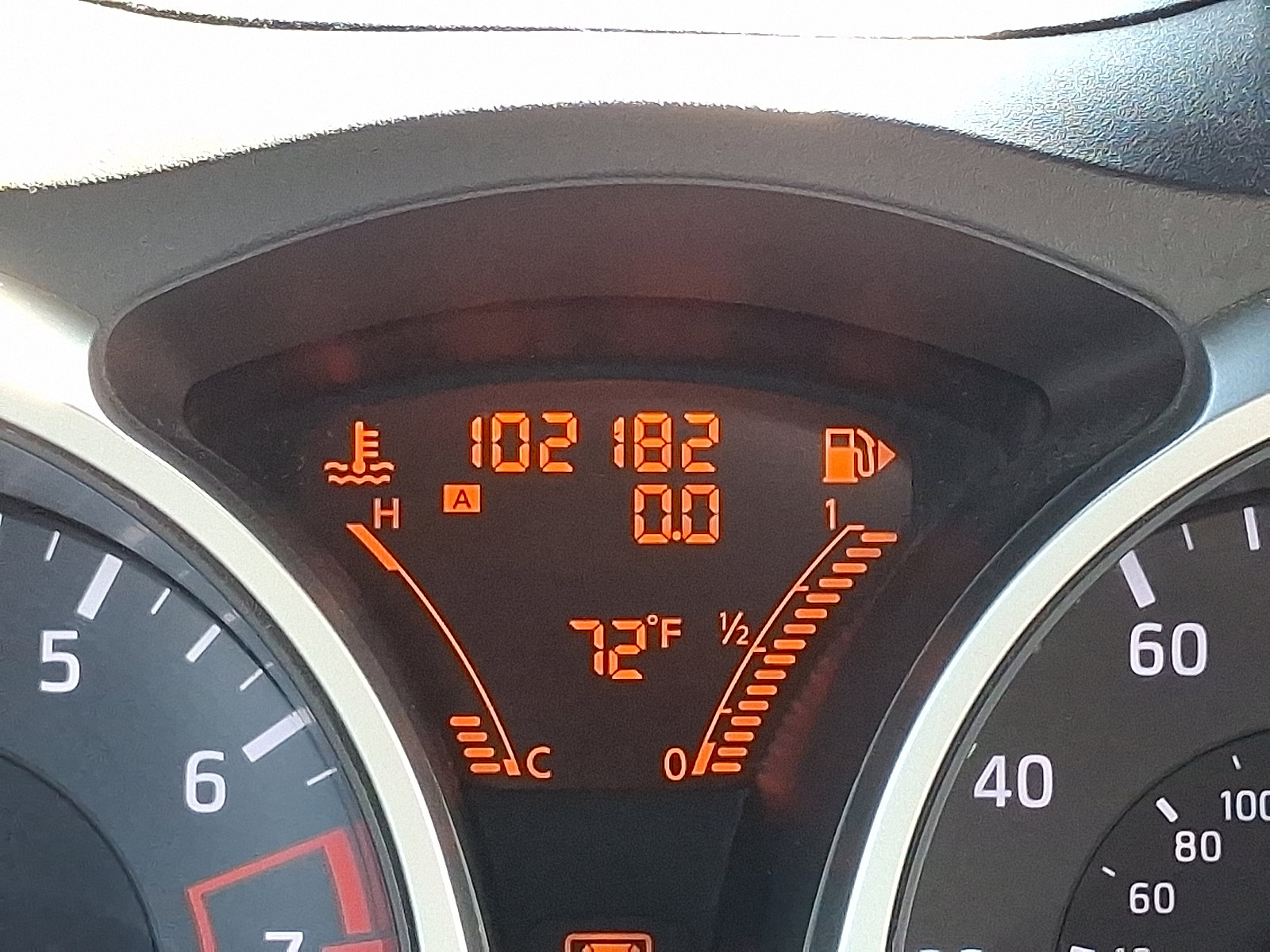 Used 2012 Nissan Juke S image 21