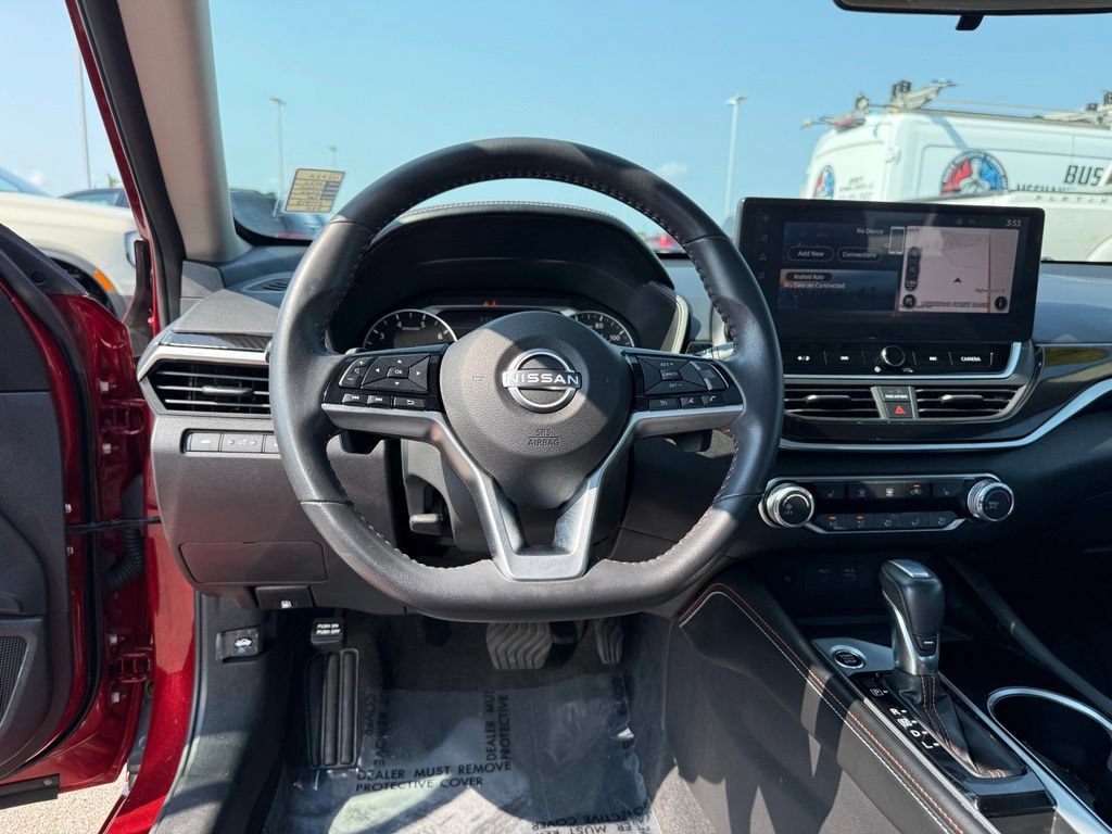 Used 2024 Nissan Altima 2.5 SR w/ SR Premium Package FWD image 15