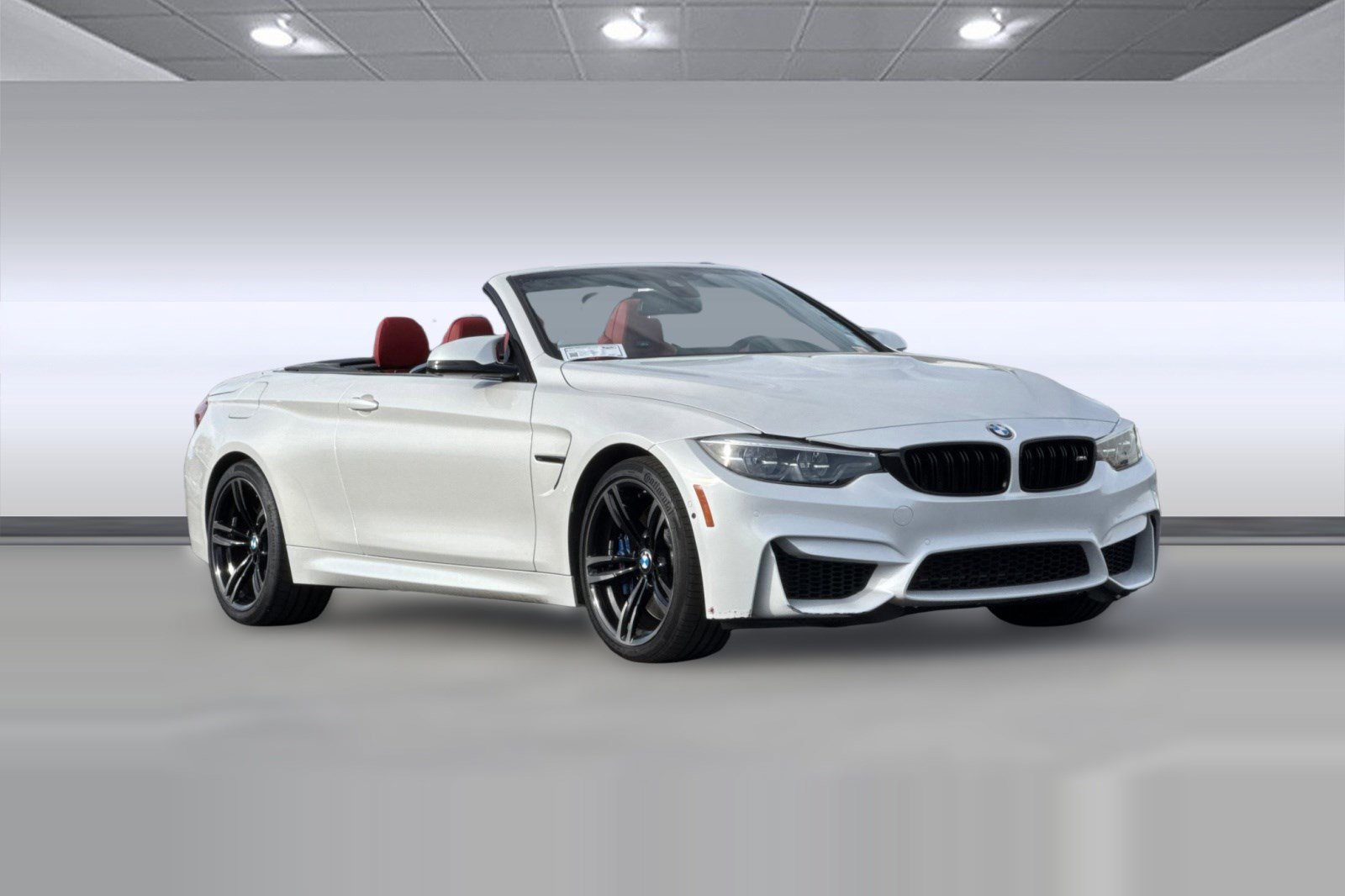 Used 2020 BMW M4 Convertible w/ Competition Package image 34