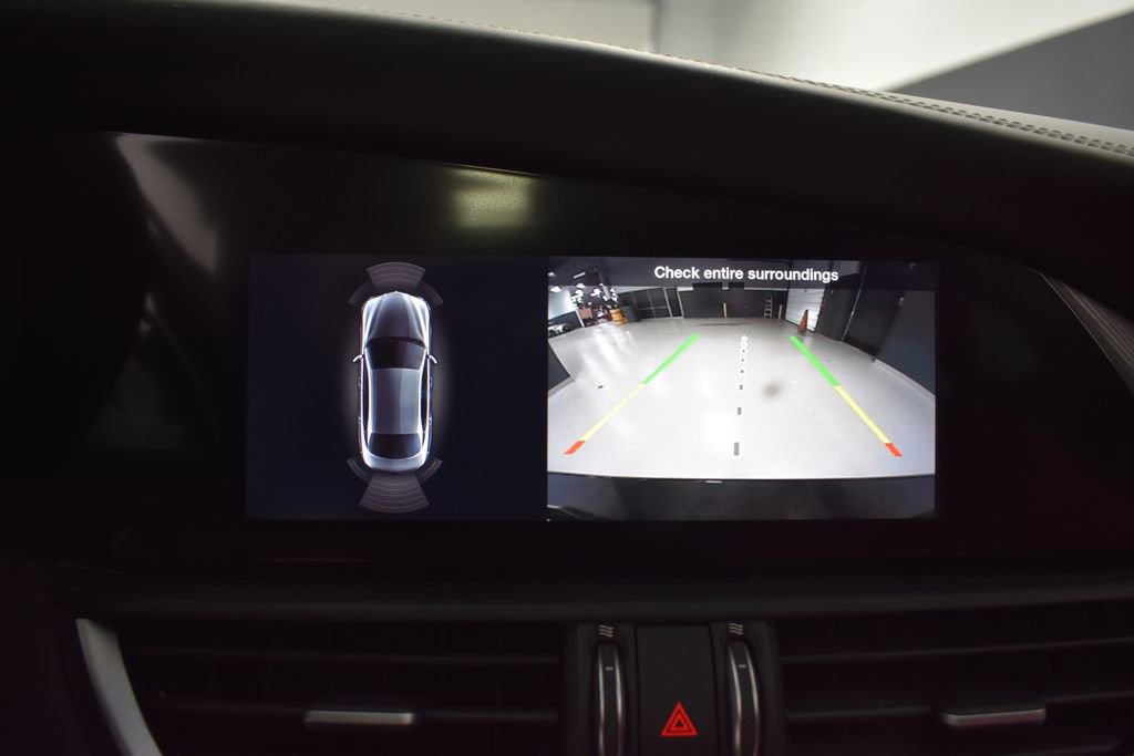 Used 2022 Alfa Romeo Giulia Veloce image 25