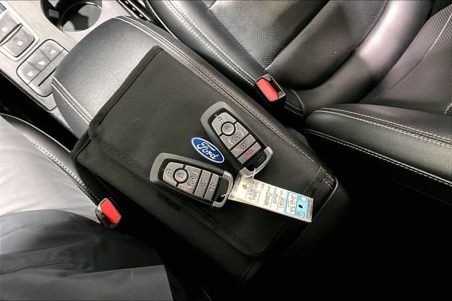 Used 2021 Ford Escape Titanium image 37