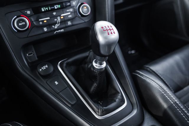 Used 2018 Ford Focus ST w/ Equipment Group 401A image 10