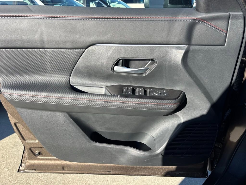 New 2026 Nissan Kicks SR FWD image 11