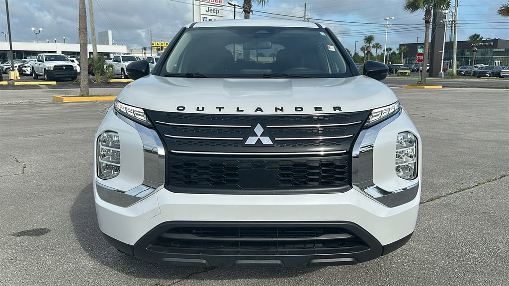 Used 2024 Mitsubishi Outlander ES FWD image 8
