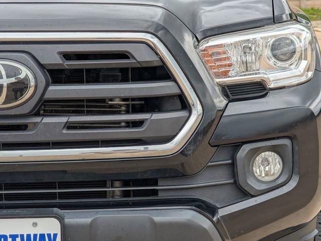 Used 2019 Toyota Tacoma SR5 image 9