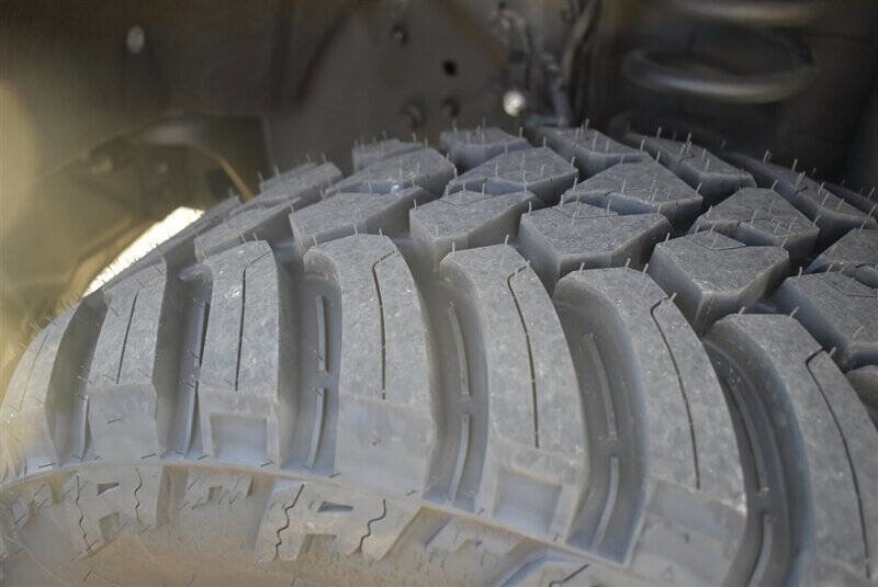 Used 2025 Ford F450 Platinum w/ FX4 Off-Road Package image 11