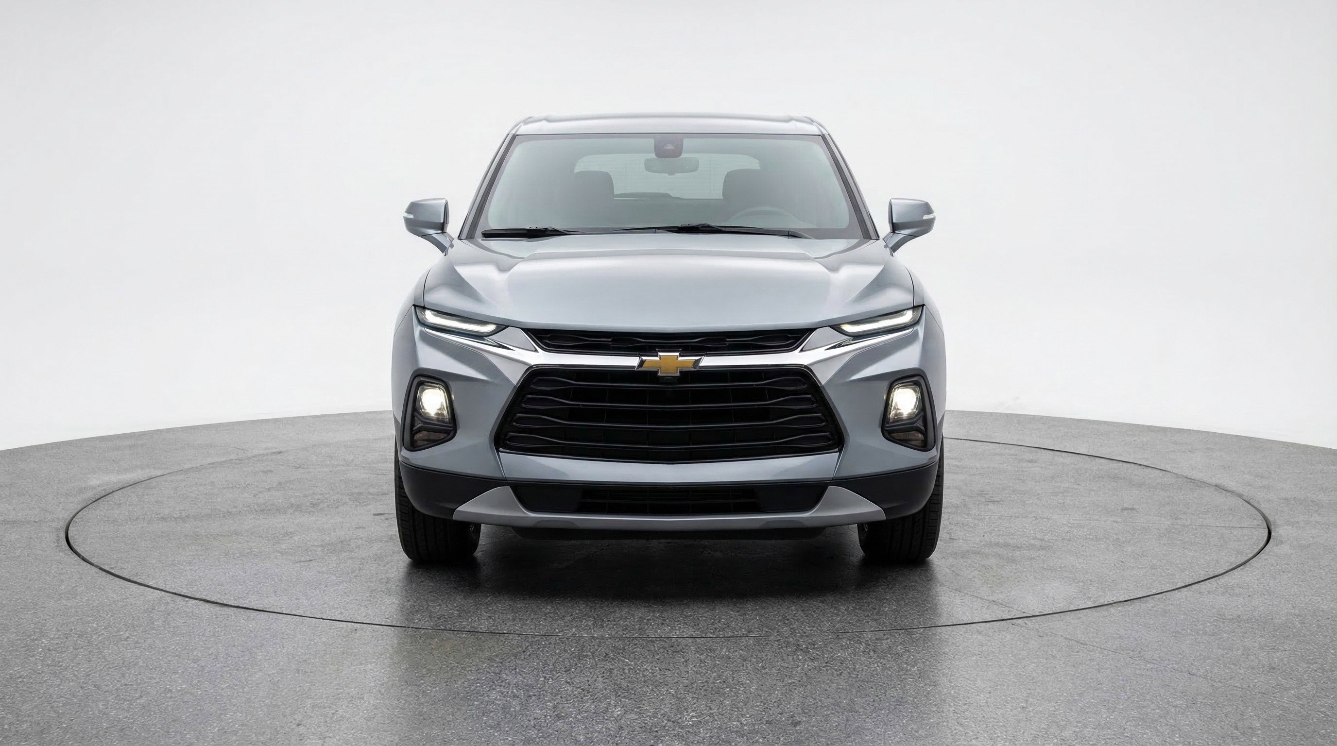 Used 2025 Chevrolet Blazer LT image 2