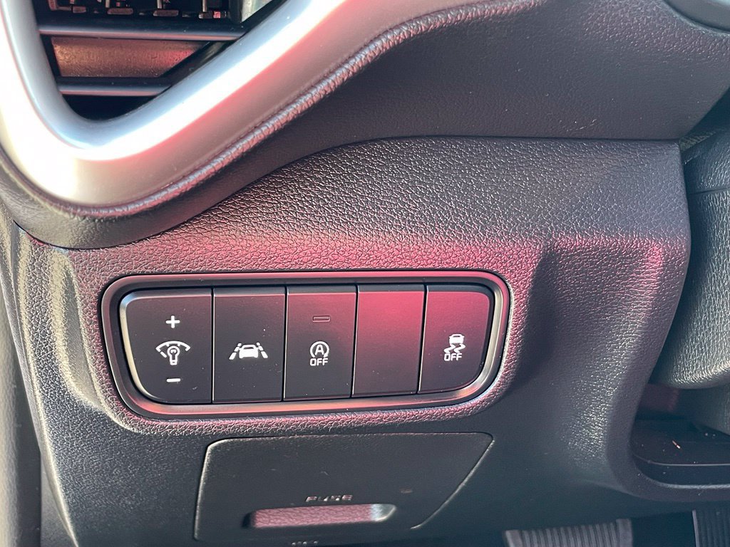 Used 2020 Kia Soul GT-Line FWD image 12