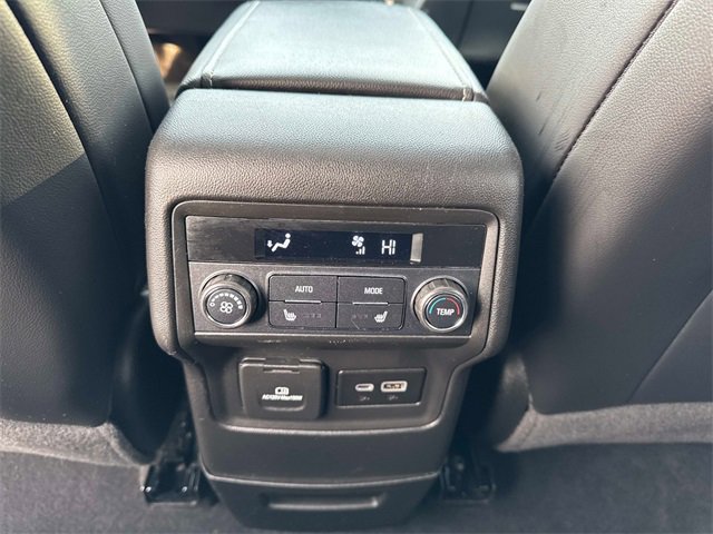 Used 2022 GMC Acadia Denali w/ Denali Ultimate Package image 13