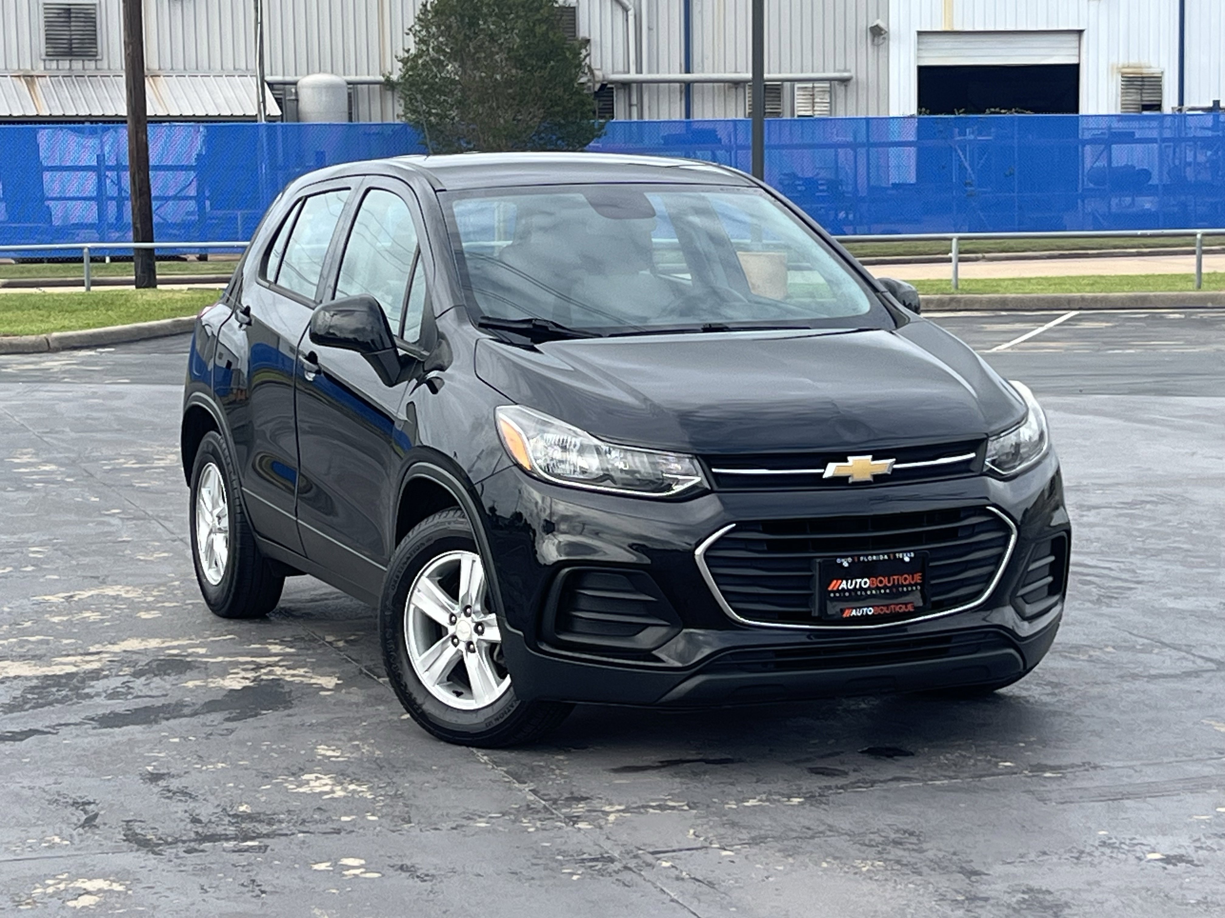 Used 2020 Chevrolet Trax LS image 3