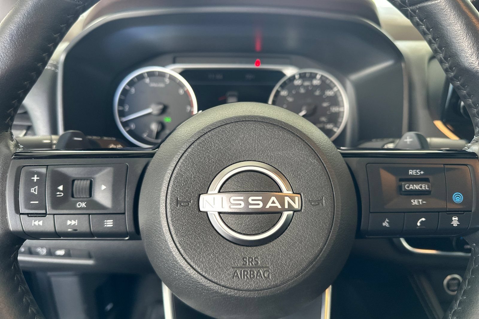 Used 2023 Nissan Rogue SL w/ SL Premium Package FWD image 26