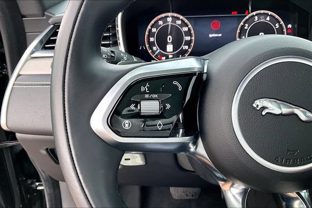 Used 2026 Jaguar F-PACE R-Dynamic S AWD/4WD image 19