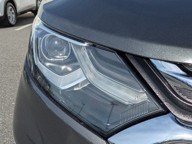 Used 2020 Chevrolet Equinox Premier FWD image 10