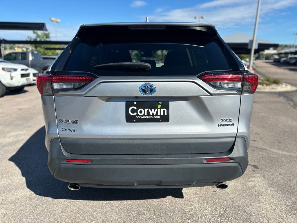 Used 2024 Toyota RAV4 XLE image 8