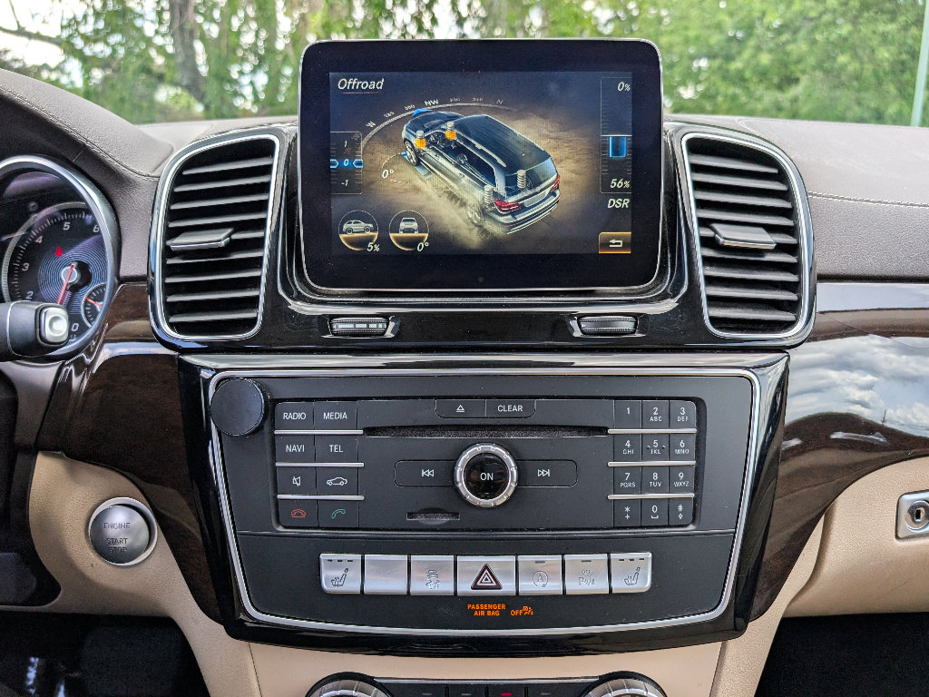 Used 2018 Mercedes-Benz GLS 450 4MATIC w/ Premium Package image 30