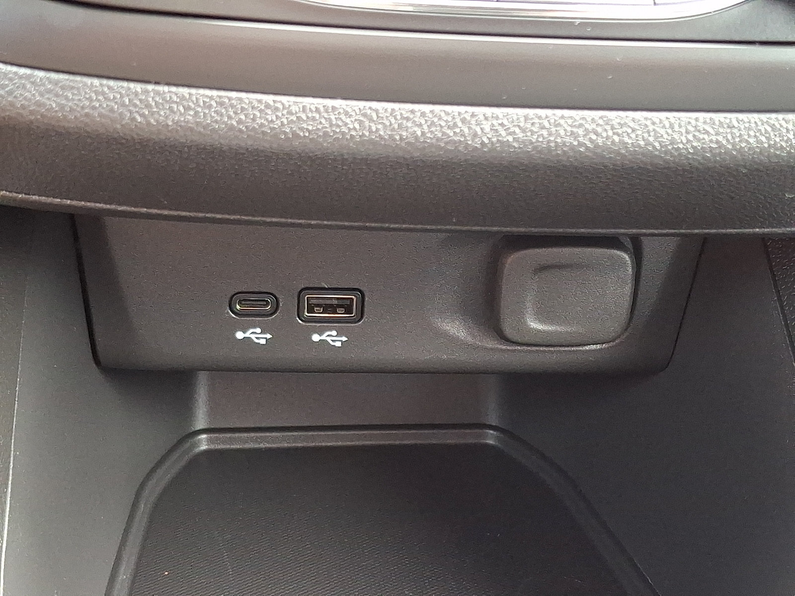 Used 2025 Buick Envista Preferred w/ Convenience I Package FWD image 22
