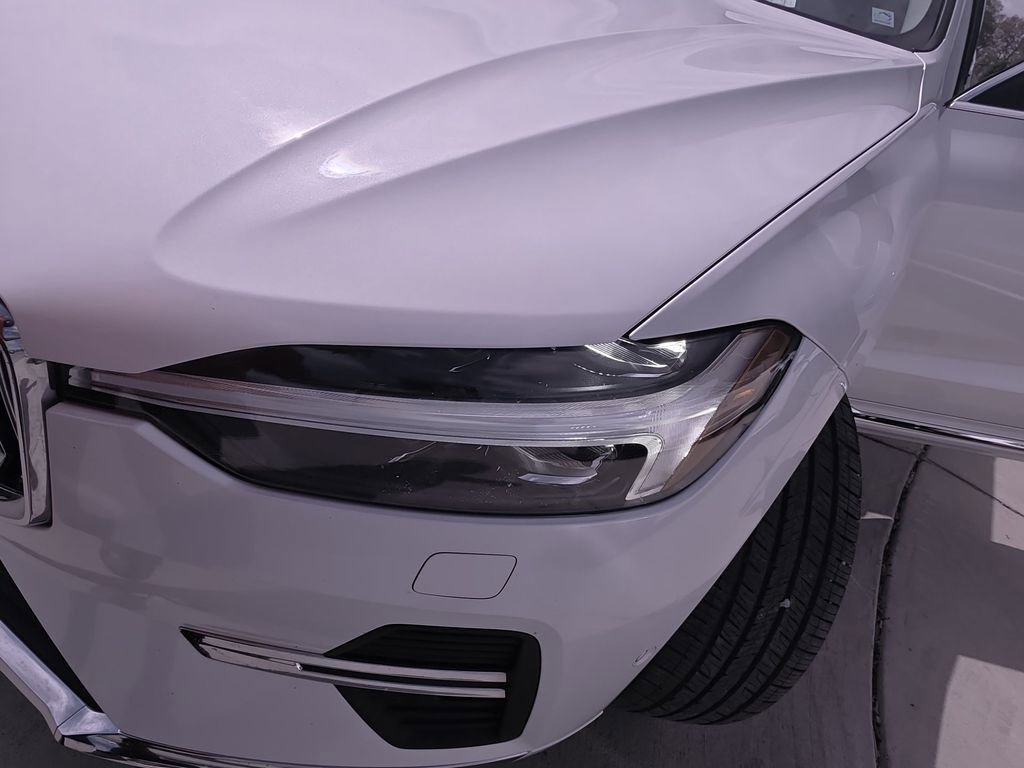 Used 2023 Volvo XC60 B5 Plus w/ Climate Package image 36