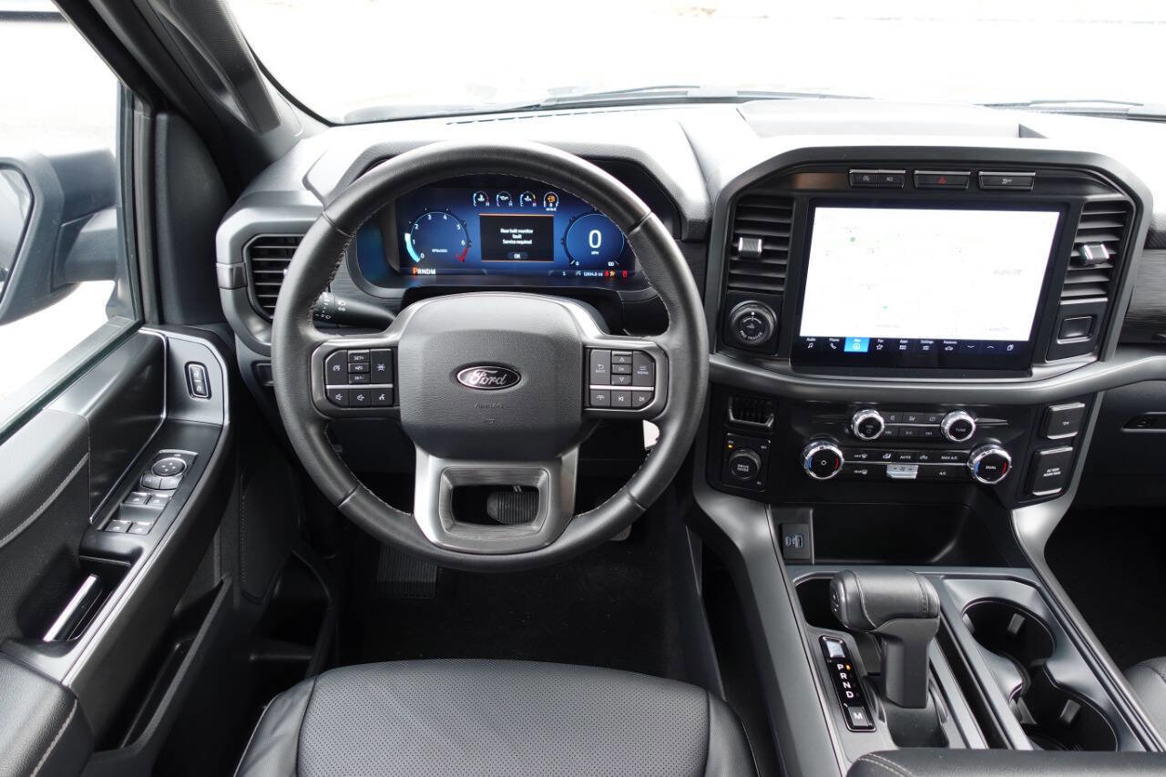 Used 2024 Ford F150 XLT w/ XLT Black Appearance Package image 39