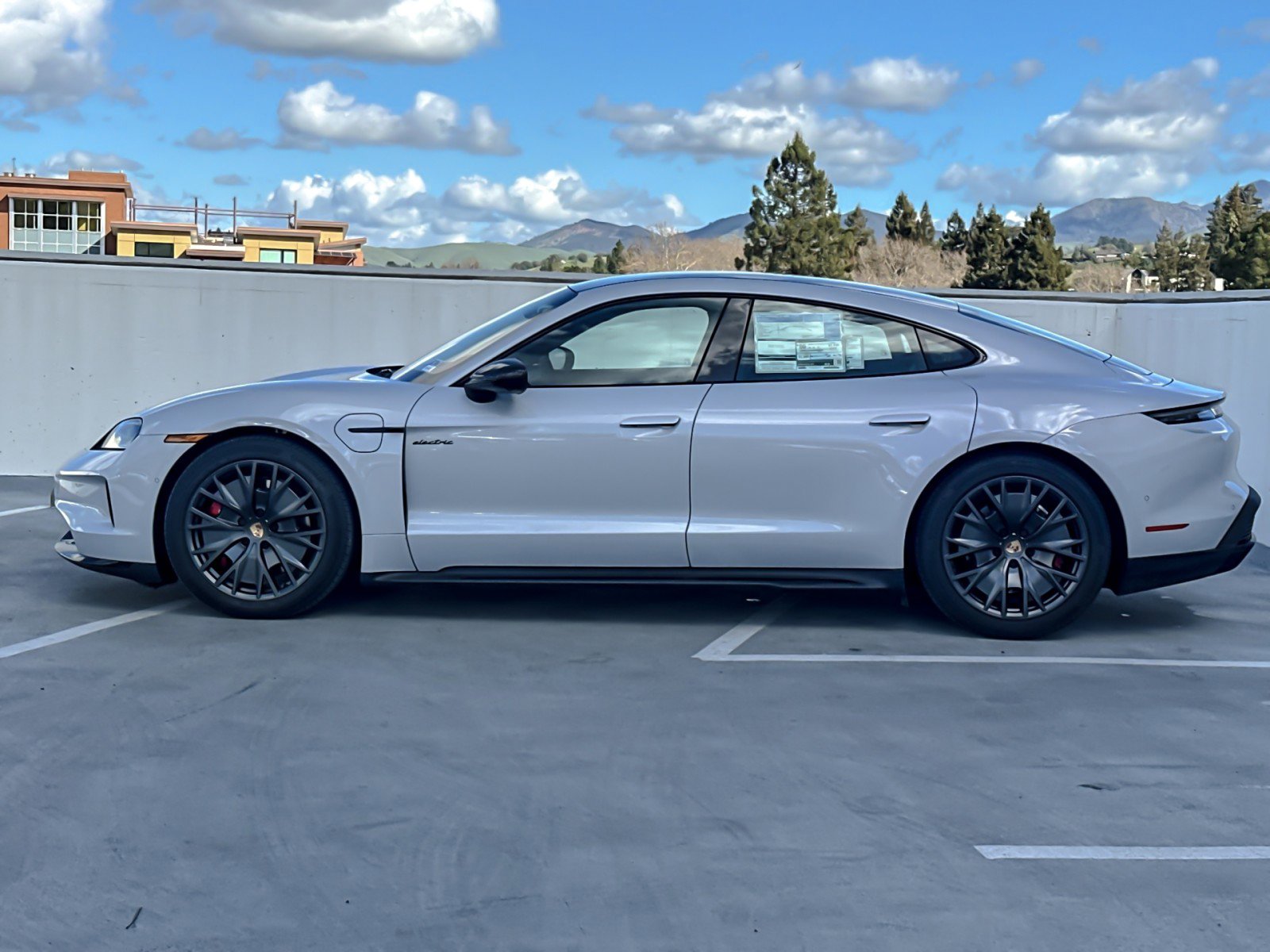 New 2026 Porsche Taycan GTS image 2