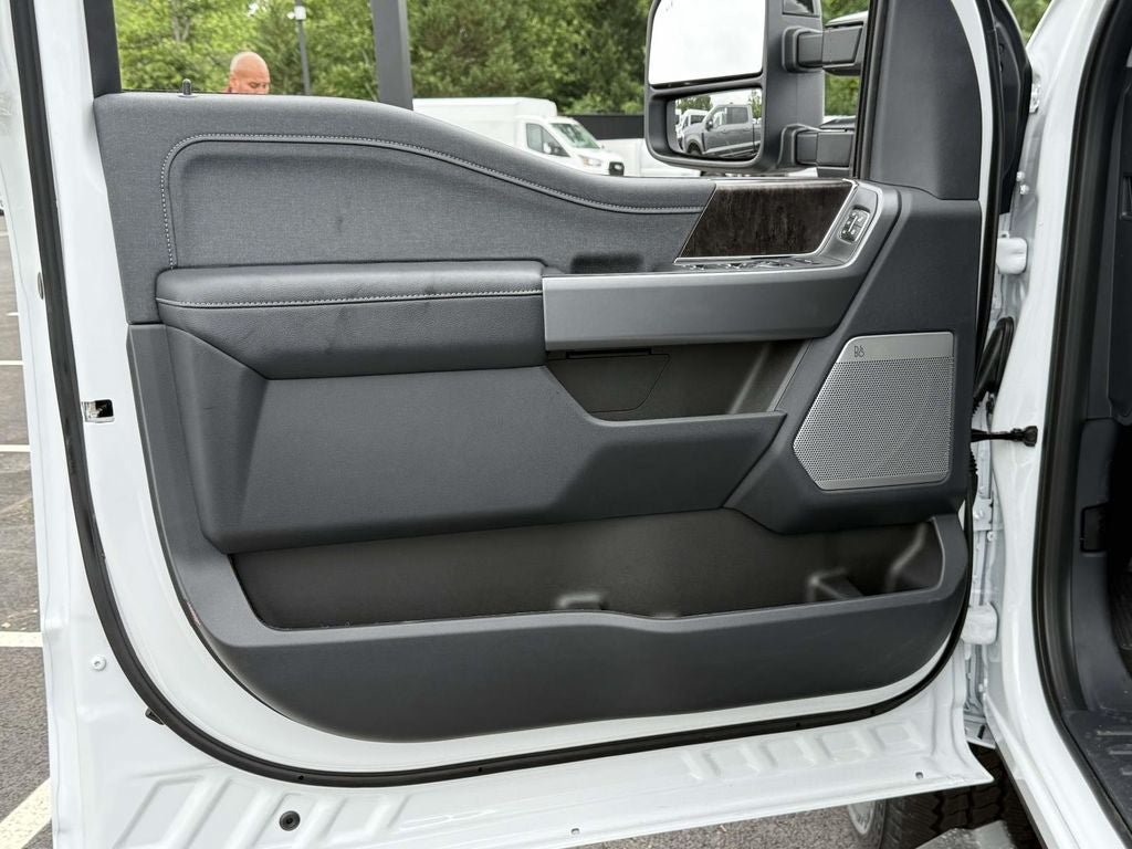 New 2026 Ford F250 Lariat w/ Black Appearance Package AWD/4WD image 8