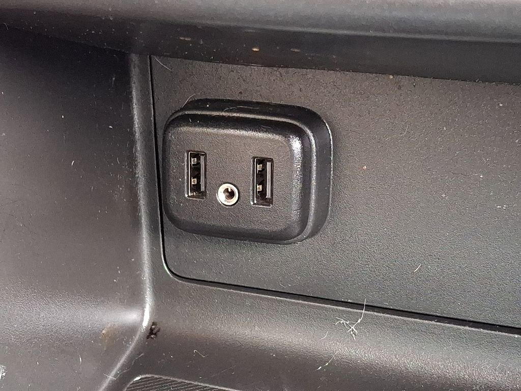 Used 2021 Chevrolet Colorado Z71 AWD/4WD image 27