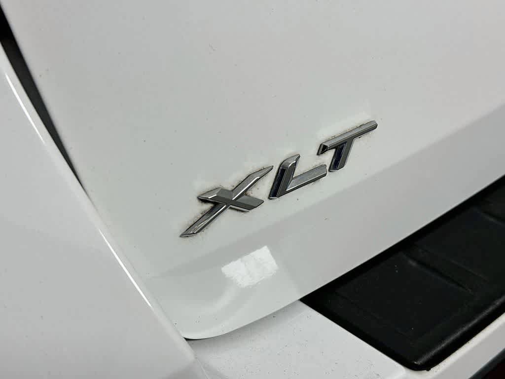 Certified 2021 Ford Explorer XLT w/ Equipment Group 202A AWD/4WD image 7