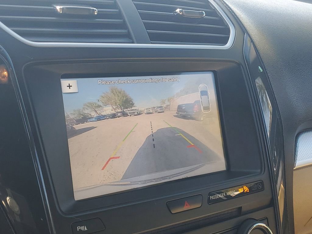 Used 2017 Ford Explorer XLT w/ Equipment Group 202A image 22