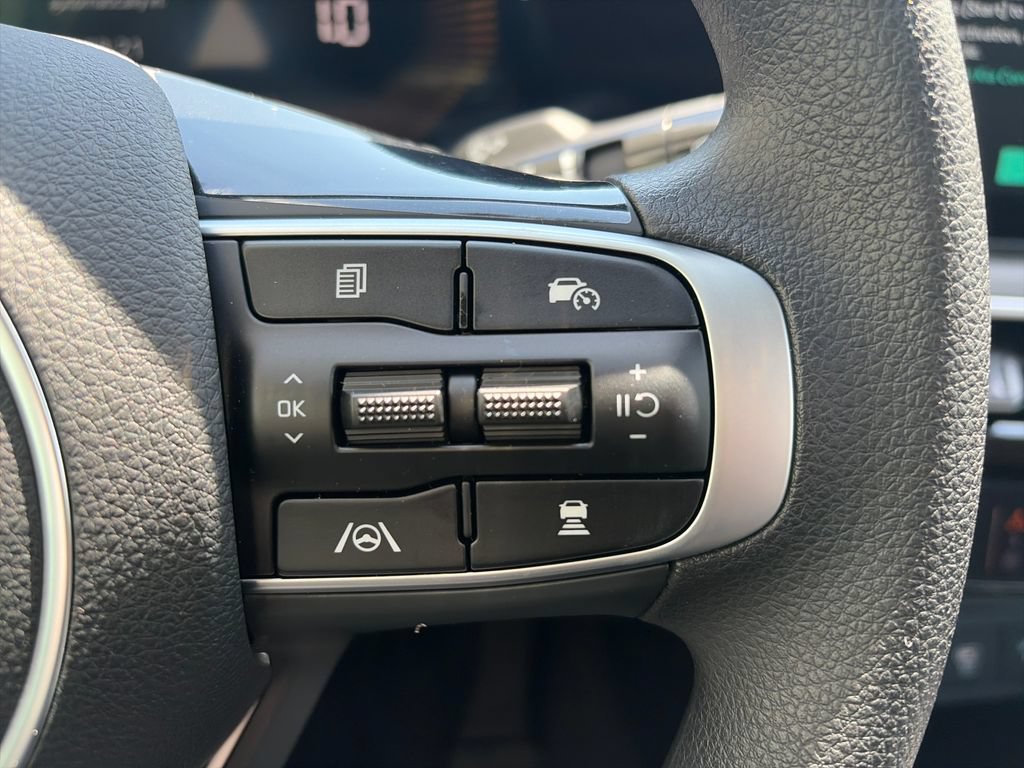 New 2026 Kia K5 LXS FWD image 12