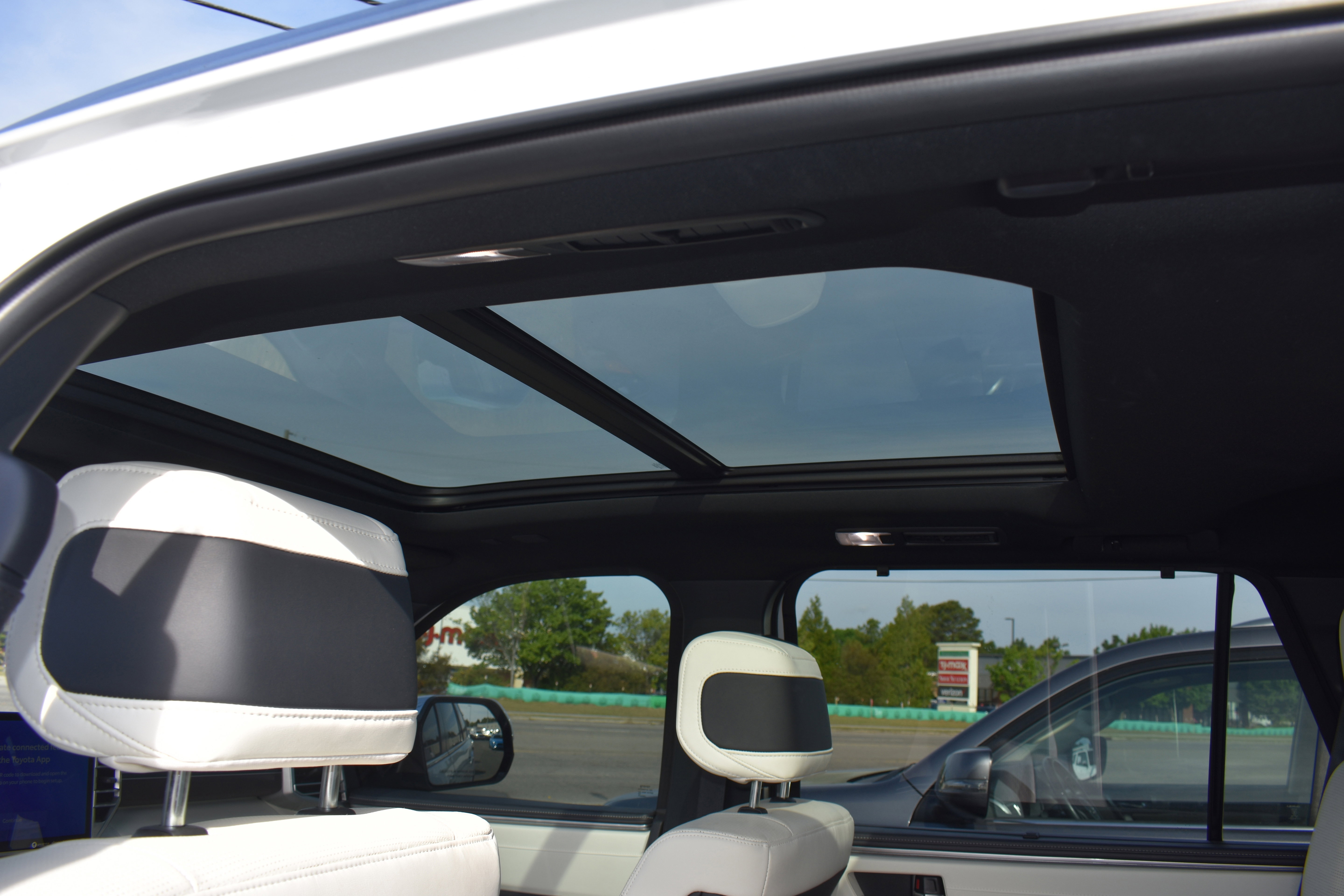 Used 2024 Toyota Sequoia Capstone image 29