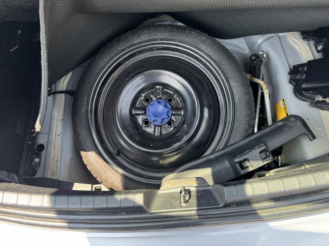 Used 2014 Toyota Yaris SE FWD image 9